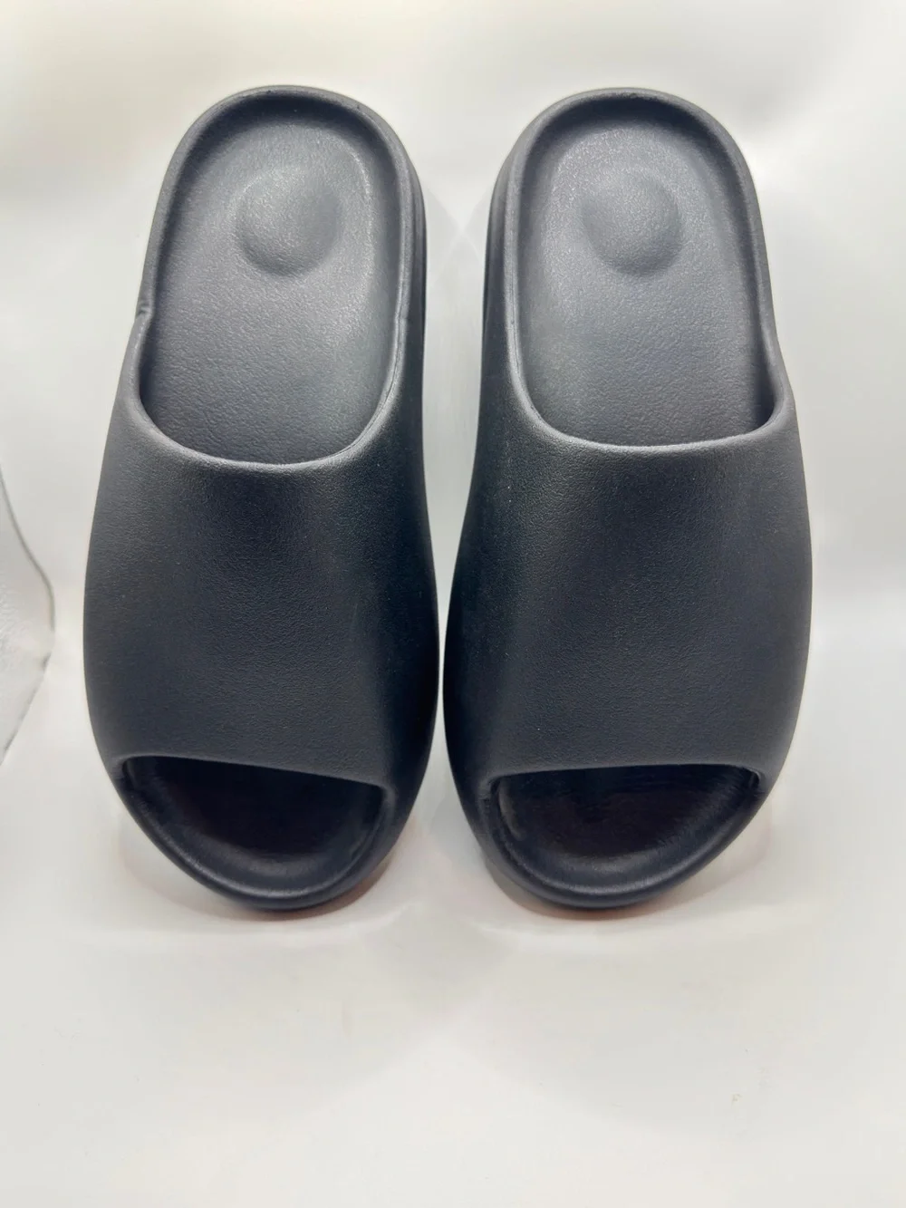 Yeezy Black Slide Sandals - Cushioned Slip-On Slides